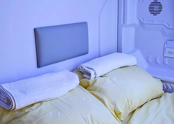 сapsule Kijowska Stadium Floor -1 No Window - Self Check In Hostel Warschau