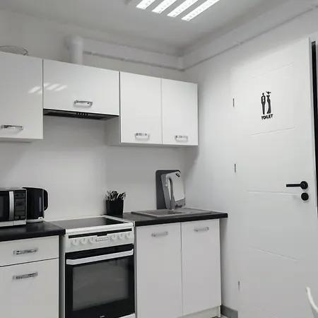 сapsule Kijowska Stadium Floor -1 No Window - Self Check In 호스텔 바르샤바