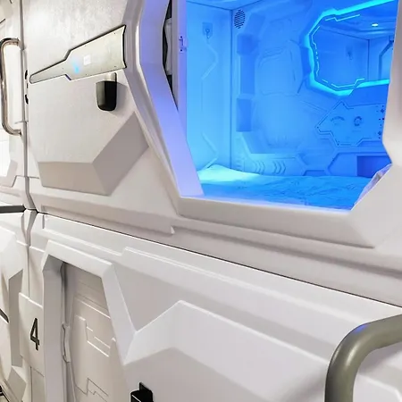 호스텔 сapsule Kijowska Stadium Floor -1 No Window - Self Check In