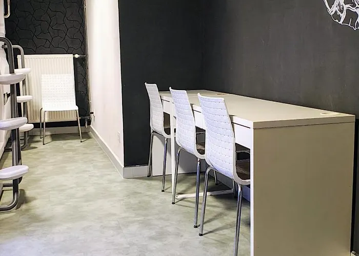 сapsule Kijowska Stadium Floor -1 No Window - Self Check In *