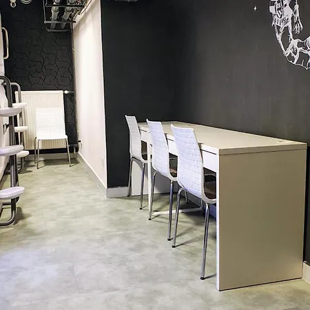 сapsule Kijowska Stadium Floor -1 No Window - Self Check In *